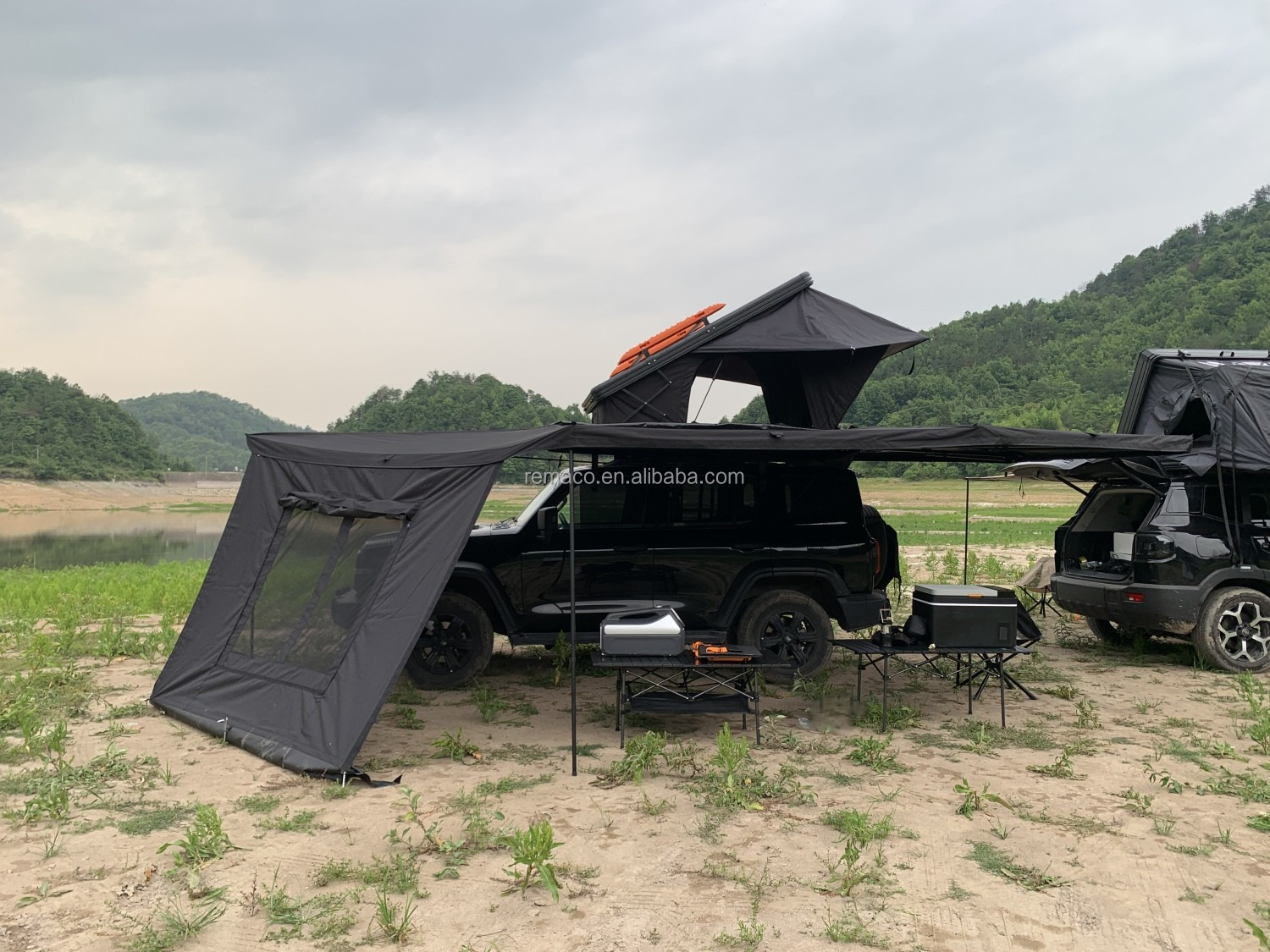 Remaco Overland Touring OEM 4x - Roof Top Tent 4 Person Xl recensione e prezzo